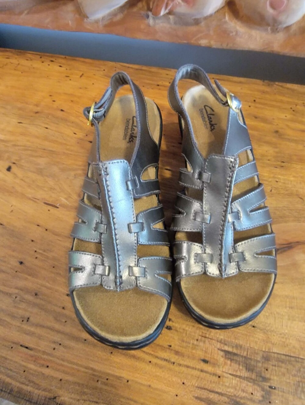 Clarks Bendables Sz 8 Wide Metallic Bronze Leather Slingback 2" Wedge Sandals